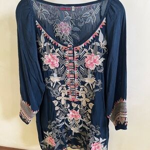 Johnny Was Tunic Top size M
